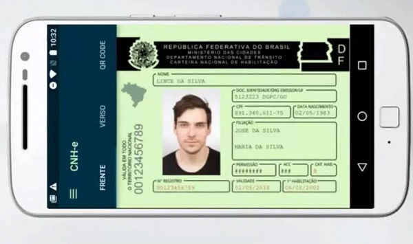 Governo prorroga prazo para implantar carteira de motorista eletrônica