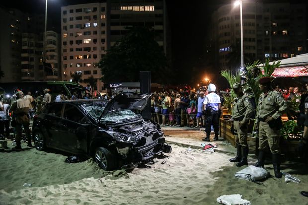 Atropelamento em Copacabana deixa um morto e 16 feridos