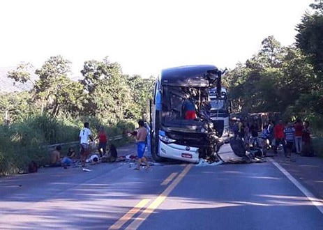 Acidente com ônibus em Formosa deixa sete mortos