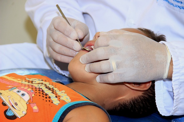 Atendimento médico e odontológico na Colônia Z-2, em Atafona