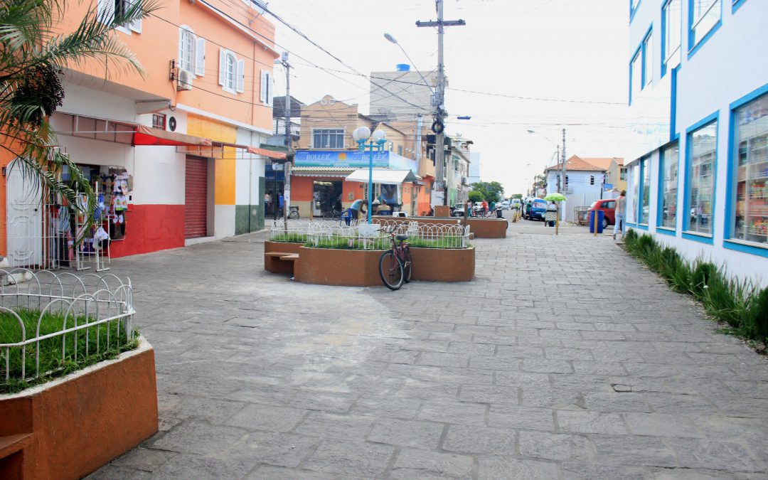 Incentivo à qualificação profissional em SJB