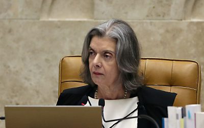 Cármen Lúcia assume interinamente a Presidência da República