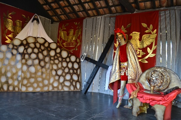 Exposição da Paixão de Cristo no Centro Cultural Narcisa Amália