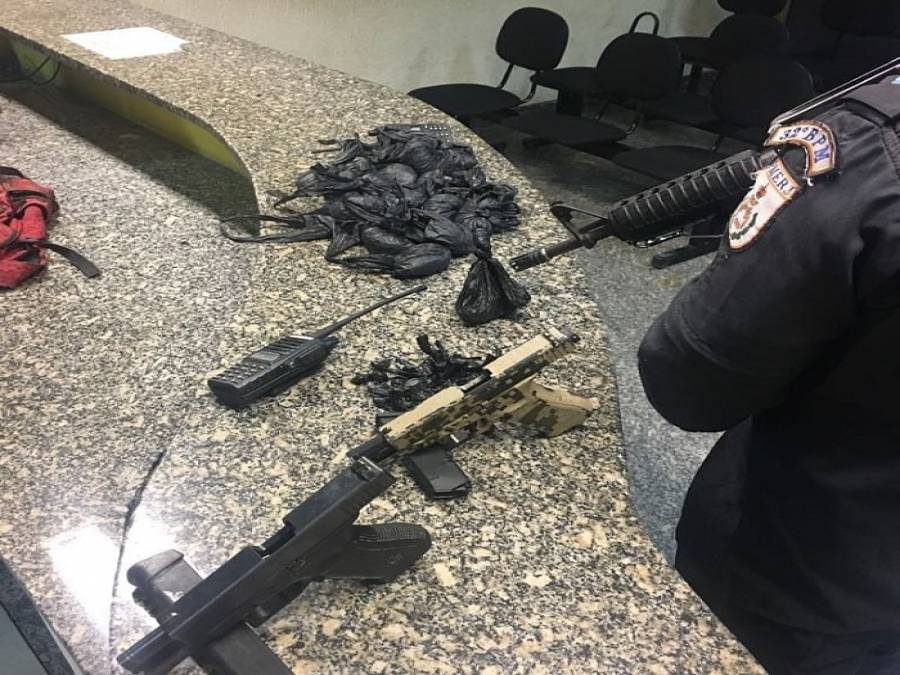 PM baleado e dois homens mortos em troca de tiros