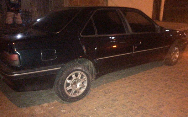 Carro roubado em São Gonçalo é encontrado em Atafona
