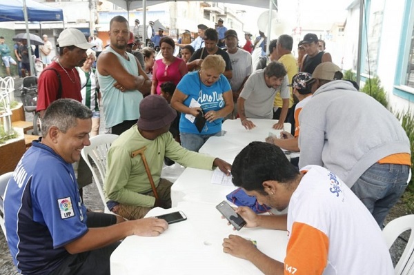 Caravana Digital mobiliza população em SJB