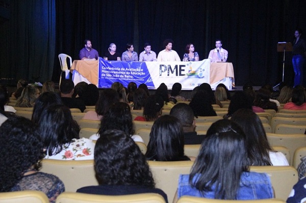 Avaliação e monitoramento da Educação em SJB
