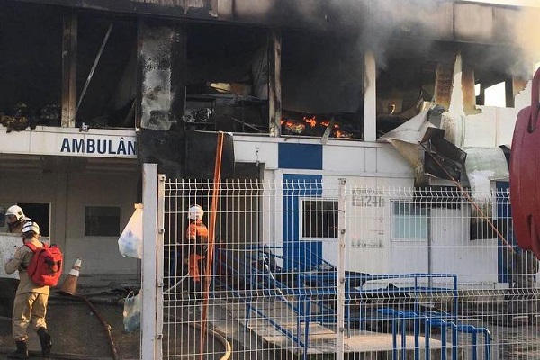 Quatro pacientes morrem em transferência após incêndio em UPA no Rio