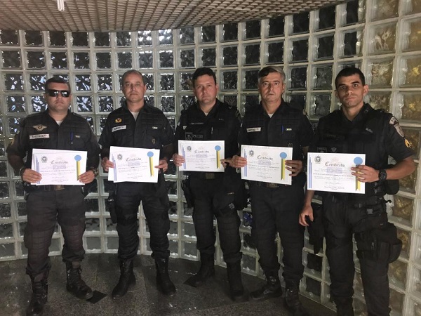 Homenagens para PMs de SJB que combateram o crime no 3º trimestre