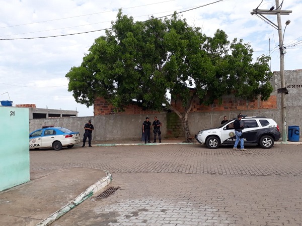 Operação das polícias Civil e Militar cumpre mandado de prisão por roubo majorado em SJB