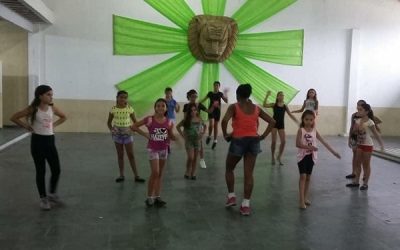 Inscrições para aulas de samba em SJB