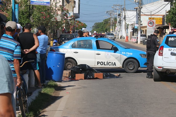 Homem morre degolado por telha em Atafona