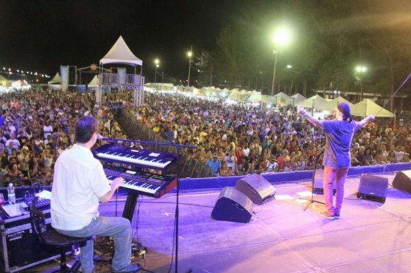 The Fevers comemora 54 anos em show no Balneário