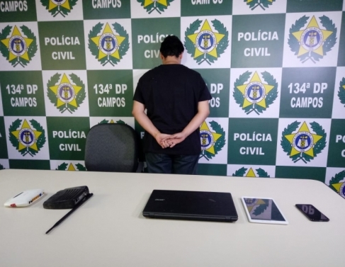 Auxiliar de creche preso suspeito de abusar de menores em Campos
