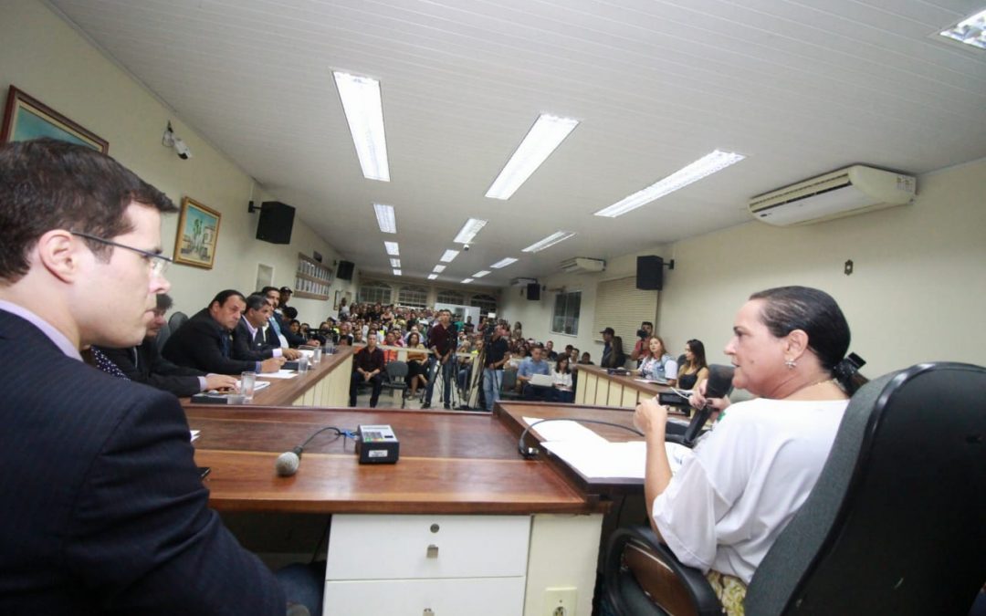 Carla Machado participa de Audiência Pública sobre erosão costeira em SJB