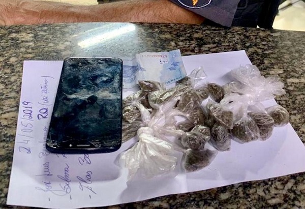 Adolescente apreendido com maconha em SJB