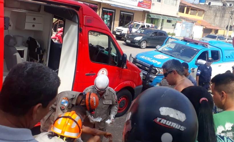 Jovem ferido em acidente no Centro de SJB