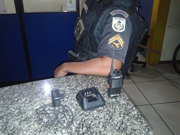 PM apreende rádio de comunicação em SJB