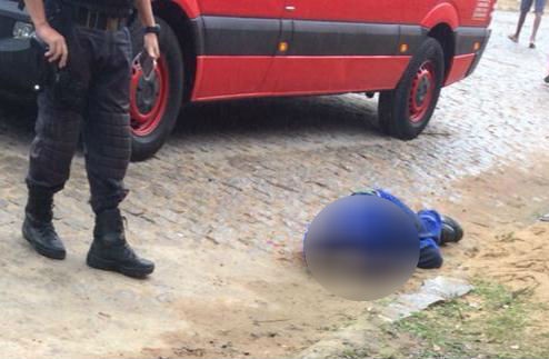 Homem assassinado a tiros em Campos
