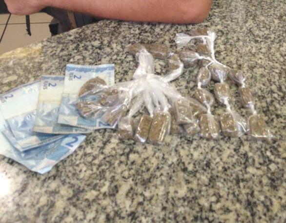 Adolescente apreendido com droga em SJB