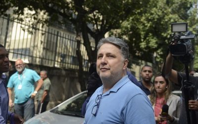 Justiça do Rio suspende direitos políticos do ex-governador Garotinho