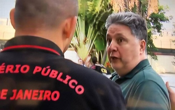 Preso, ex-governador Garotinho diz que é vítima de perseguição