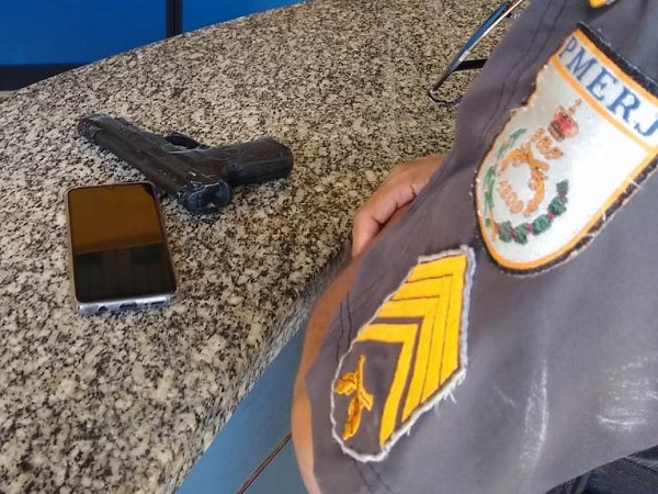 PM recupera celular roubado de comerciante durante assalto em SJB