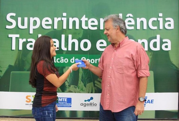 Milésima carteira de trabalho é emitida em SJB