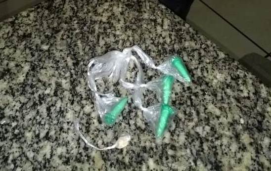 Homem detido com cocaína e crack em Atafona