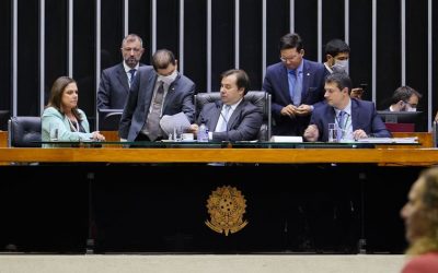 Câmara aprova auxílio de R$ 600 por mês para trabalhador informal