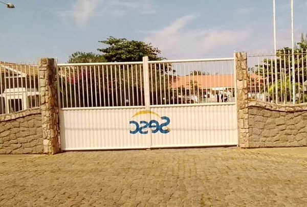Sesc de Grussaí demite mais de 300 funcionários