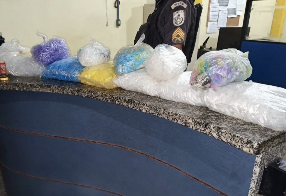 PM apreende oito mil pinos vazios em SJB