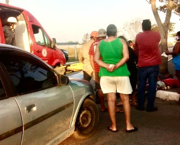 Acidente deixa casal ferido em SJB