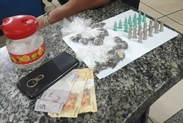 Homens detidos com maconha e cocaína em SJB