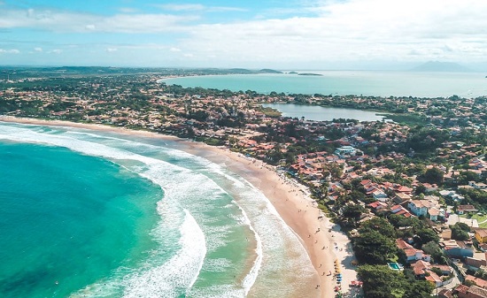 Justiça determina que turistas deixem a cidade de Búzios em até 72 horas