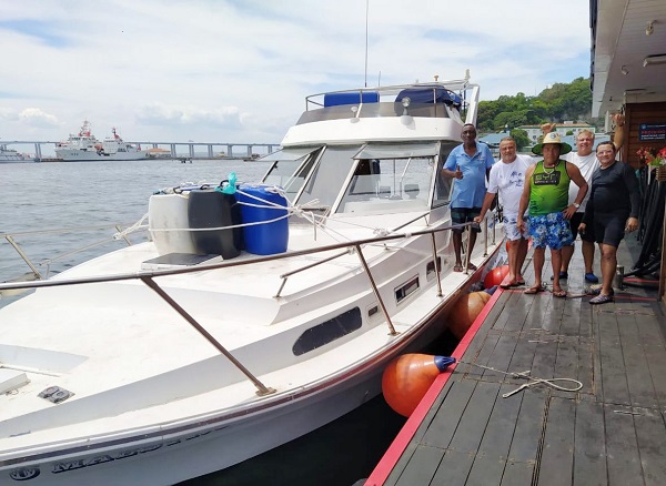 Rio: Marinha mantém buscas à embarcação com cinco tripulantes