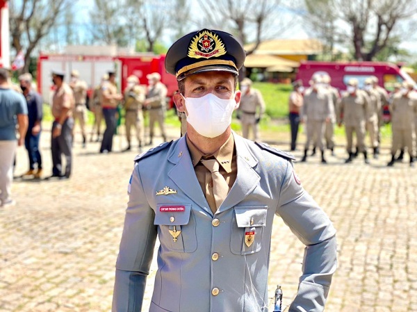 Capitão Thomas assume o comando do Corpo de Bombeiros de SJB