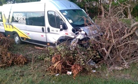Acidente deixa oito feridos na RJ 216, na Baixada Campista