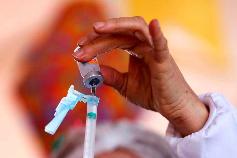 Vacinação contra a Covid em adultos e adolescentes será quinta e sexta-feira