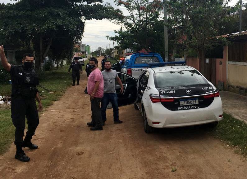 Polícias Civil e Militar cumprem mandado de prisão contra acusado de roubos em SJB