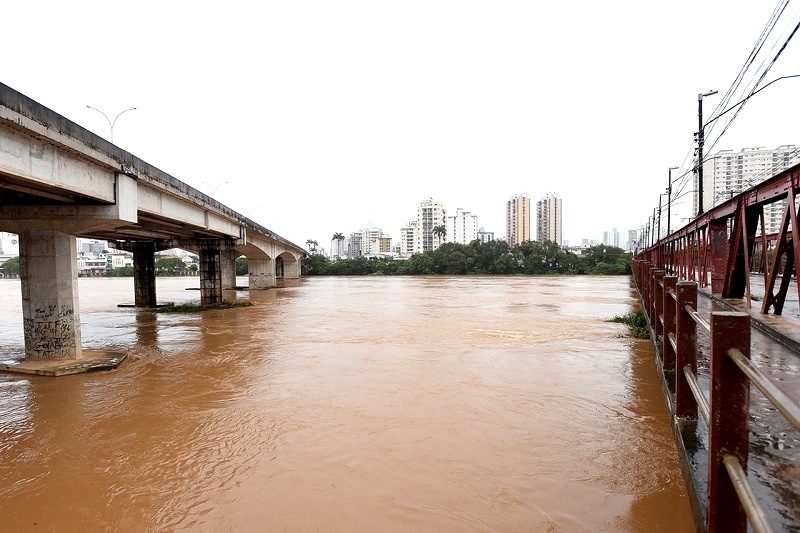 Nível do Paraíba em Campos volta a registrar elevação discreta