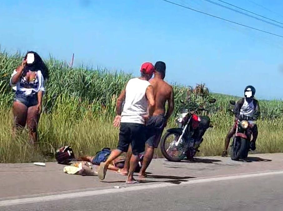Acidente mata mulher na BR 356 entre SJB e Campos