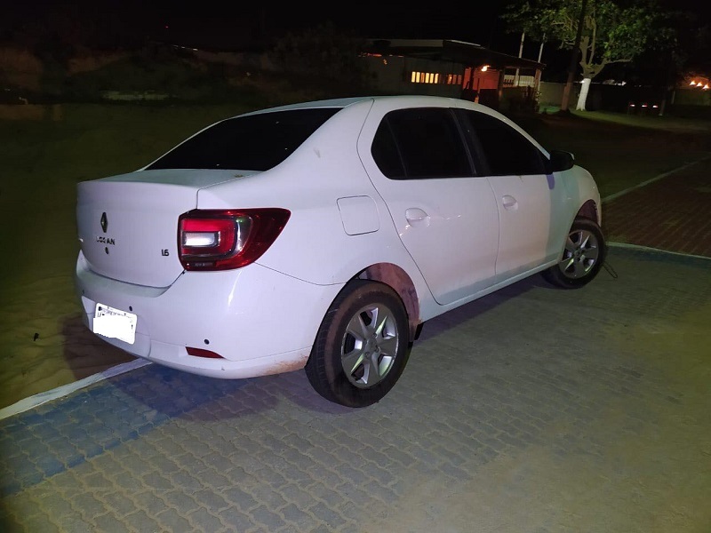 PM recupera carro furtado em SJB