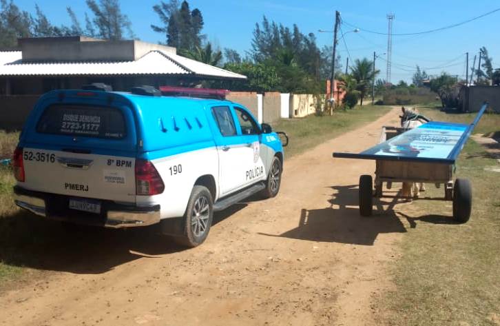Vídeo – Homem preso por furto de placa publicitária em SJB