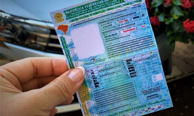 Carteira Nacional de Habilitação tem novo modelo a partir de hoje