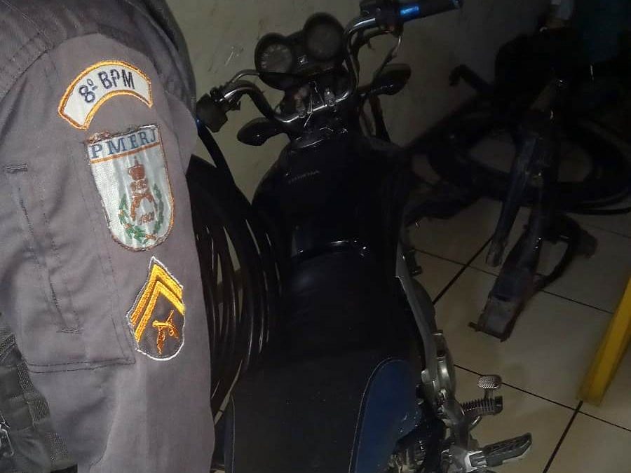 Perseguição policial termina com motoboy preso em SJB