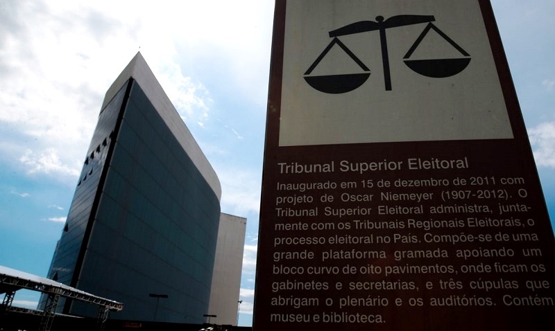 Justiça Eleitoral recebe 10,8 mil denúncias de propaganda irregular