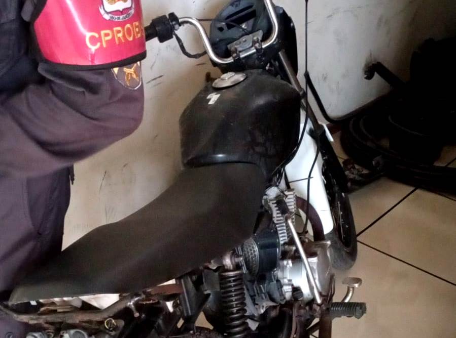 Motocicleta adulterada é apreendida em SJB