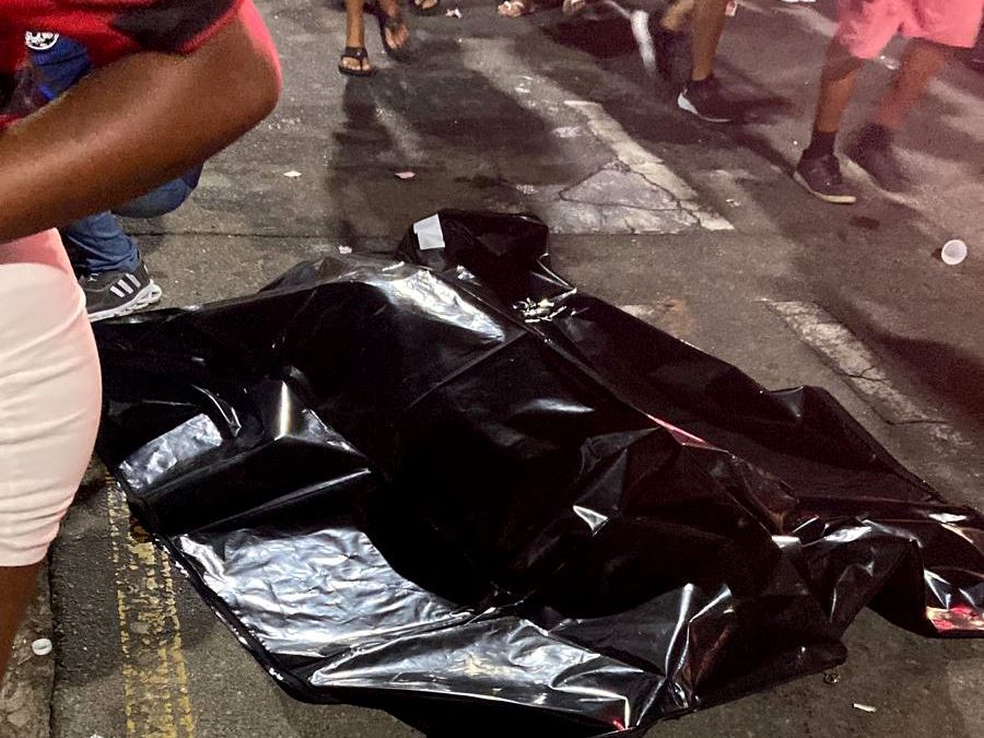 Homem assassinado a tiros e adolescente baleada na Pelinca em Campos