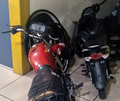 Duas motocicletas são apreendidas no Centro de SJB